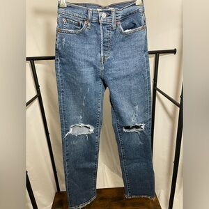 Women’s Levi’s Ripped Jeans Sz 24